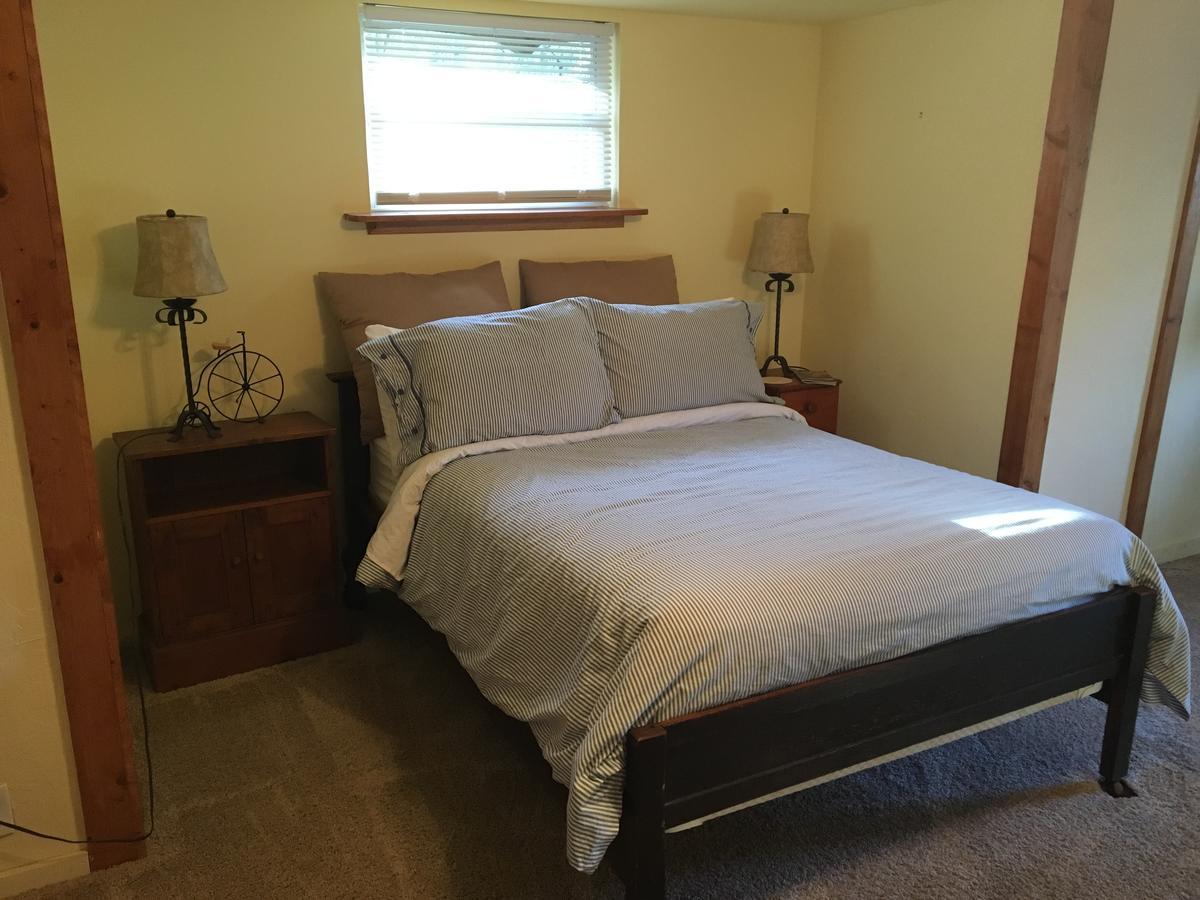 Rushing Stone Cottage Jefferson Экстерьер фото
